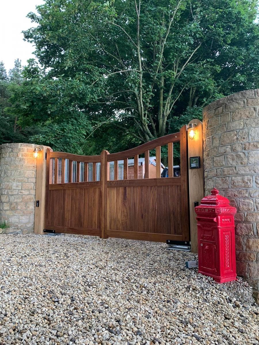 Electric Gate Painswick — installation by Complete Gate Automation